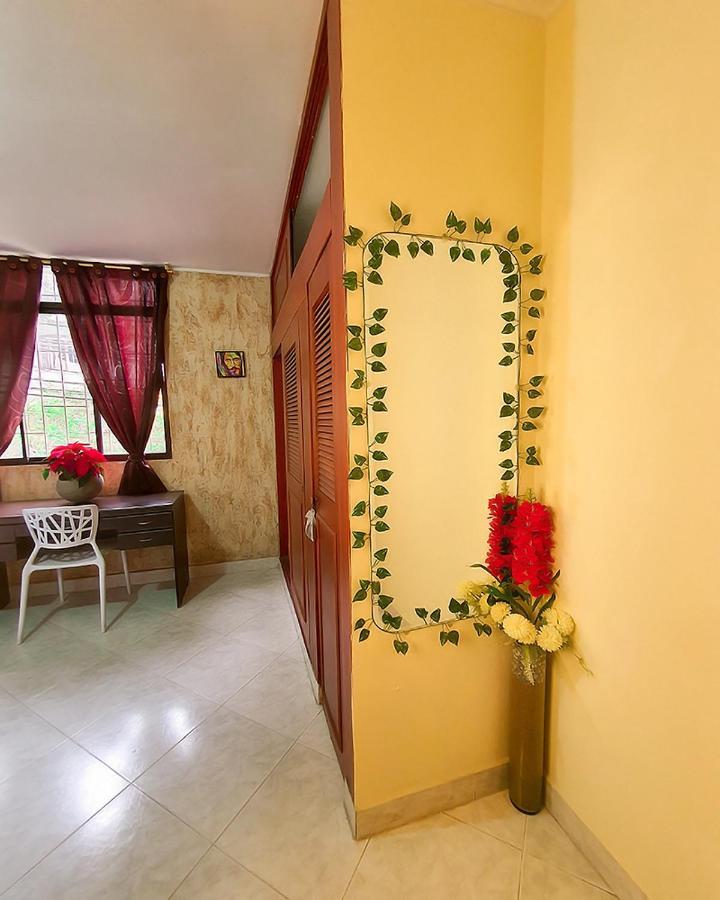 Hostal Gabo Bucaramanga Bagian luar foto
